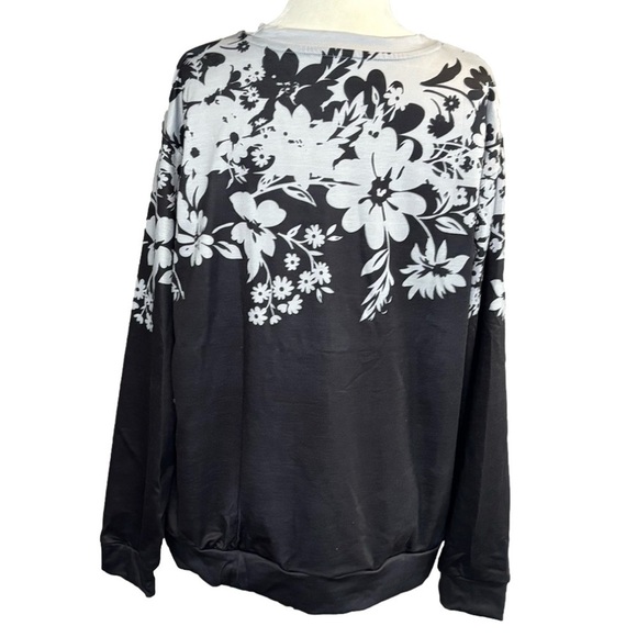 Floral Pullover 2 Sweater Bundle - Size Small (Oversized) NWOT - Picture 8 of 9